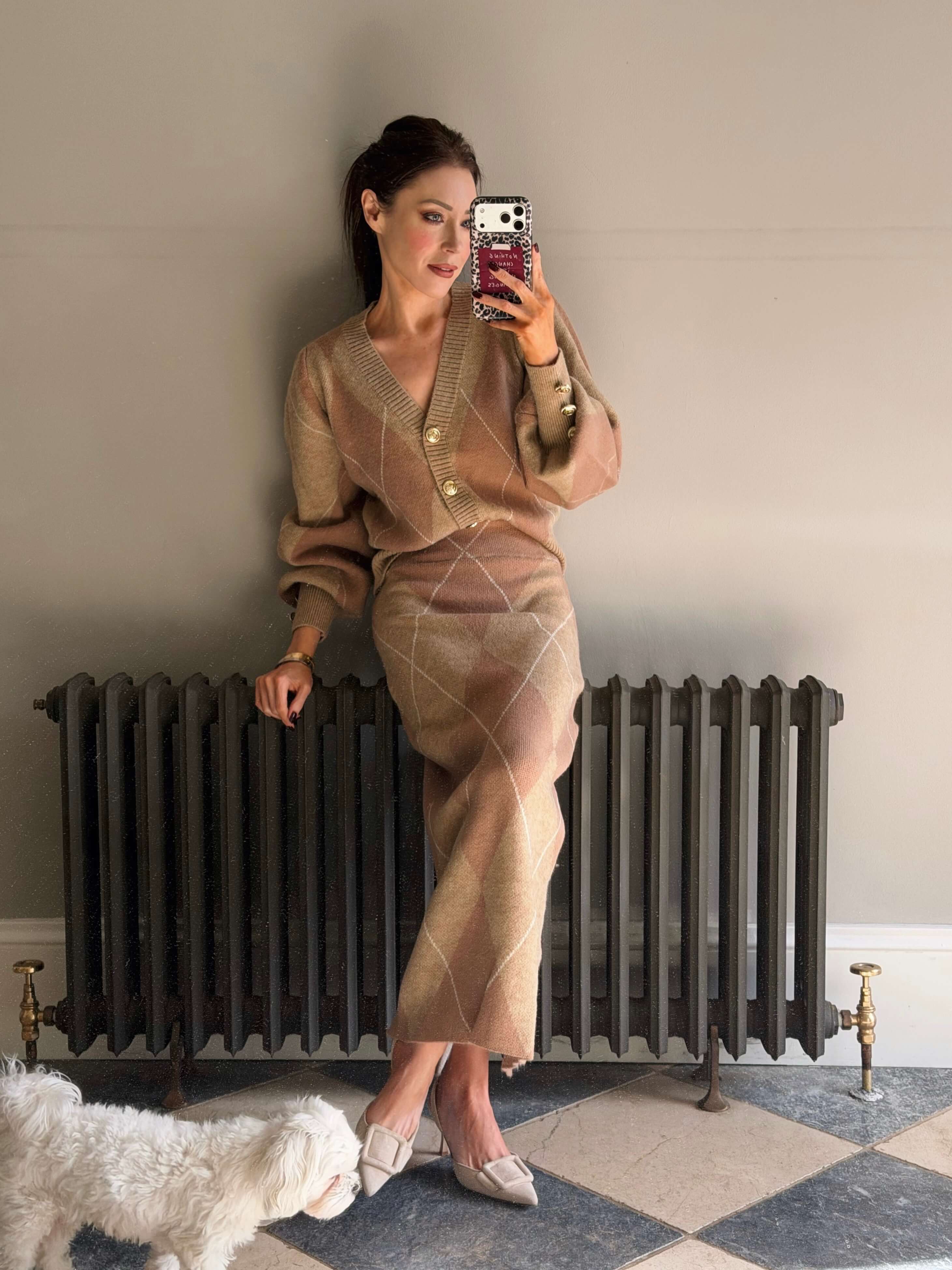 ‘PICTURE PERFECT’ ARGYLE DIAMOND KNIT CARDIGAN CAMEL - Image 3
